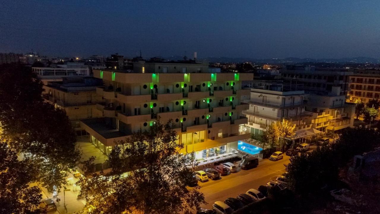 Hotel Beverly リミニ エクステリア 写真